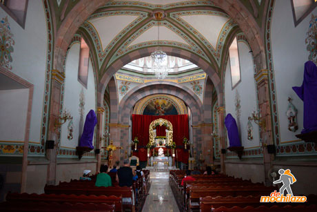 Interior del Templo de San Martin de Hidalgo Tierra del Tendido de Cristos De Mochilazo