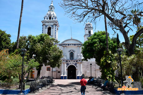 Templo de San Martin de Hidalgo Tierra del Tendido de Cristos De Mochilazo